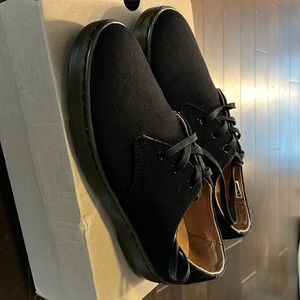 Brand new Dr. Martins shoes. Men’s size US8, no box. Asking $79  plus shipping